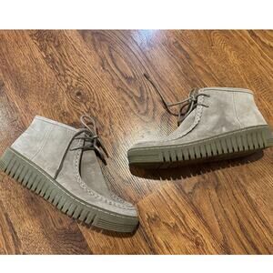 Comfortiva Women’s Holland Lace Up Suede Booties – Taupe – Size 6 – NWOB